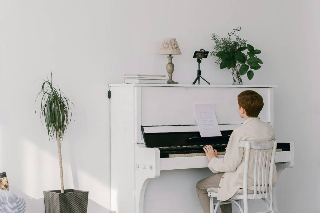 Music Lessons at home for students of all ages